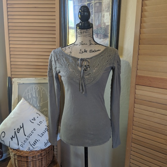 Free People Sweaters - Free people long-sleeved scooped neck crocheted